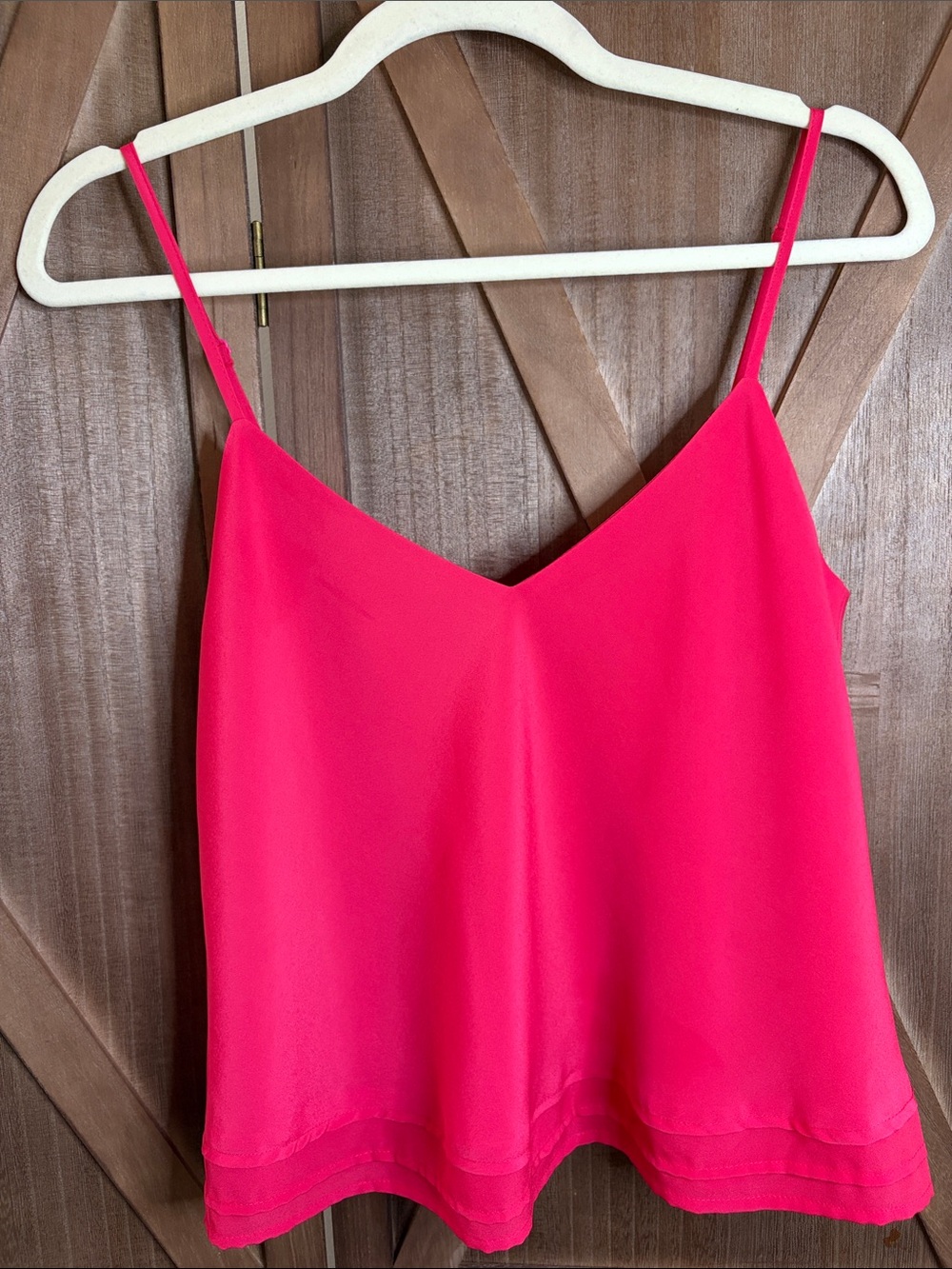 TALULA Aritzia Hot Pink Layered V-Neck Cami Tank Top SIZE MEDIUM